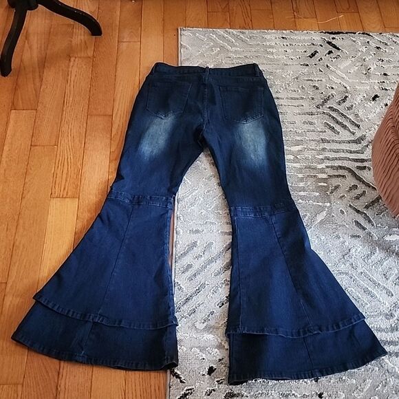 Flared jeans sz large - Picture 4 of 7